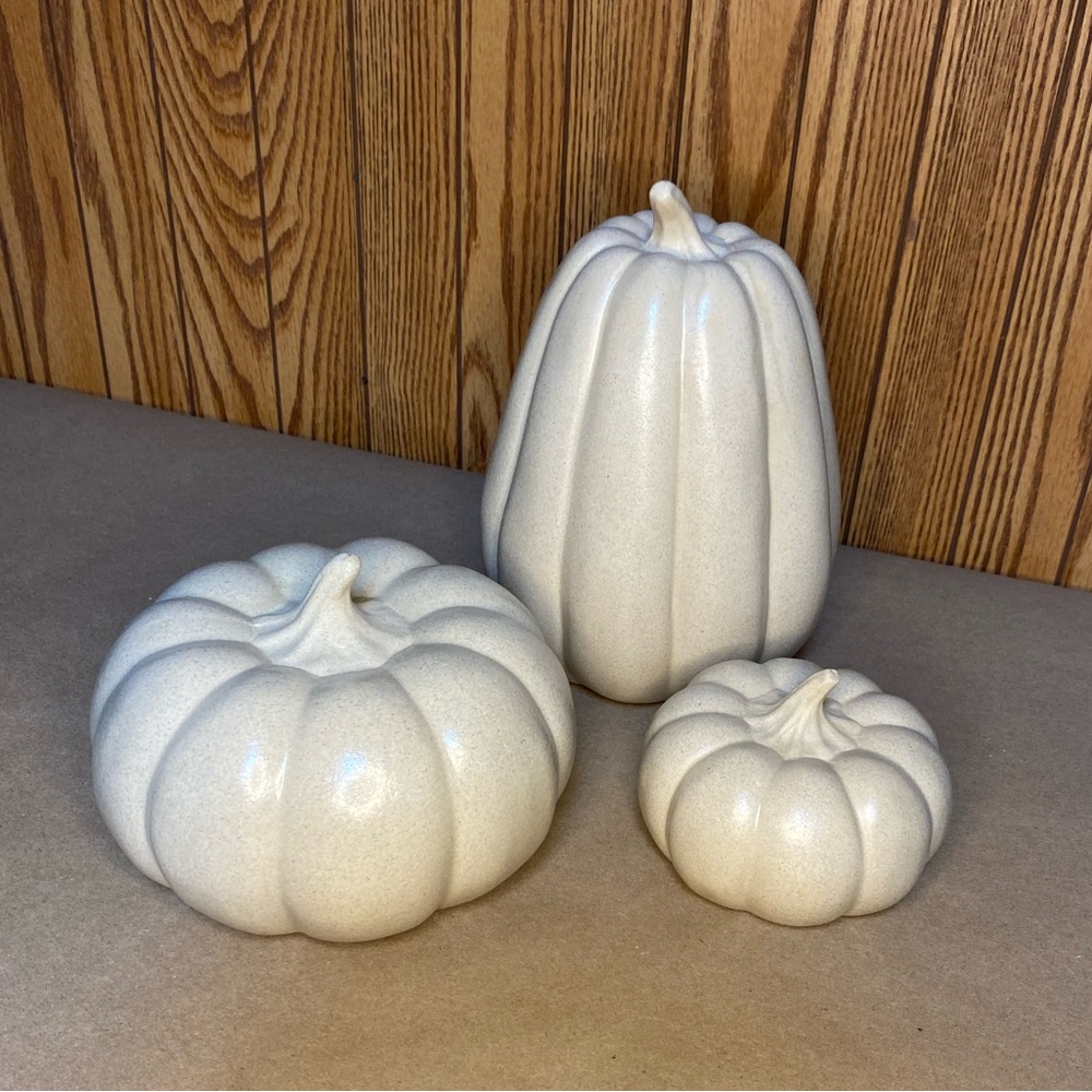 TARGET THRESHOLD CREAM PUMPKINS 3CT